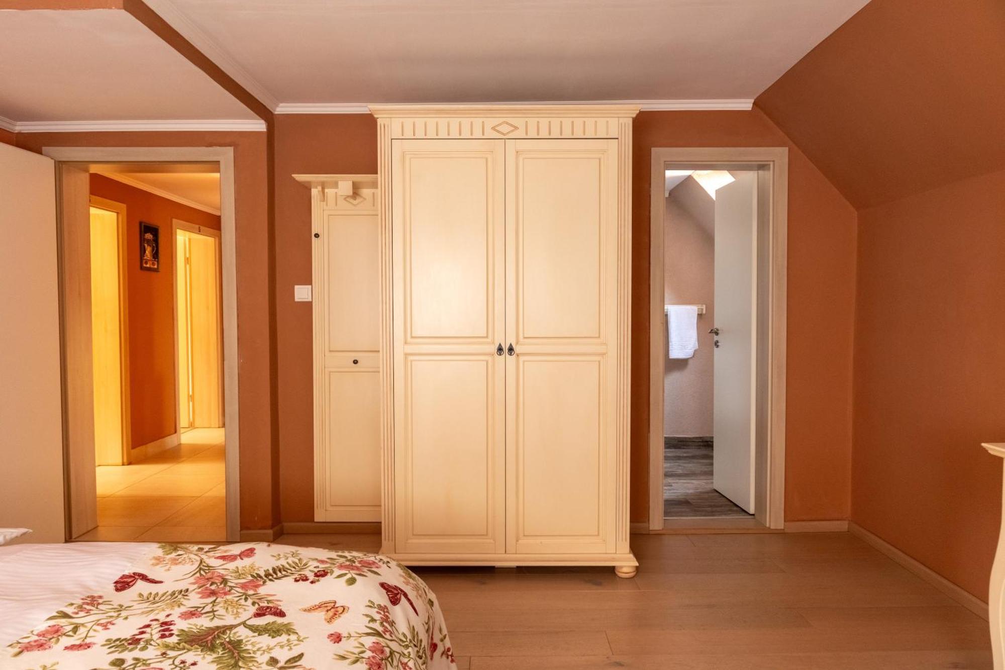 Vila Crisalia Sibiel -Sibiu (Adults Only) Hotel Buitenkant foto